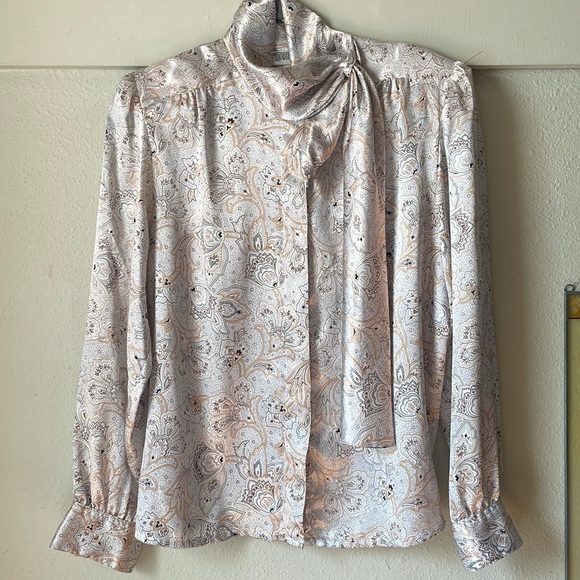 Vintage Worthington floral long sleeve button down blouse with wrap collar - Picture 1 of 6